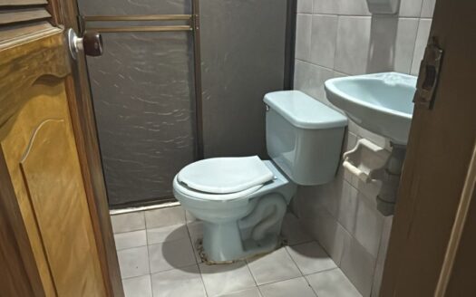 Arriendo Cuarto en Vivienda Compartida