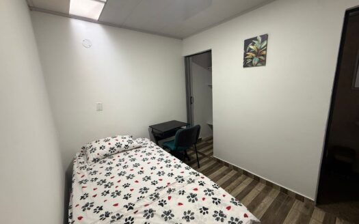 Arriendo Habitación en La Enea